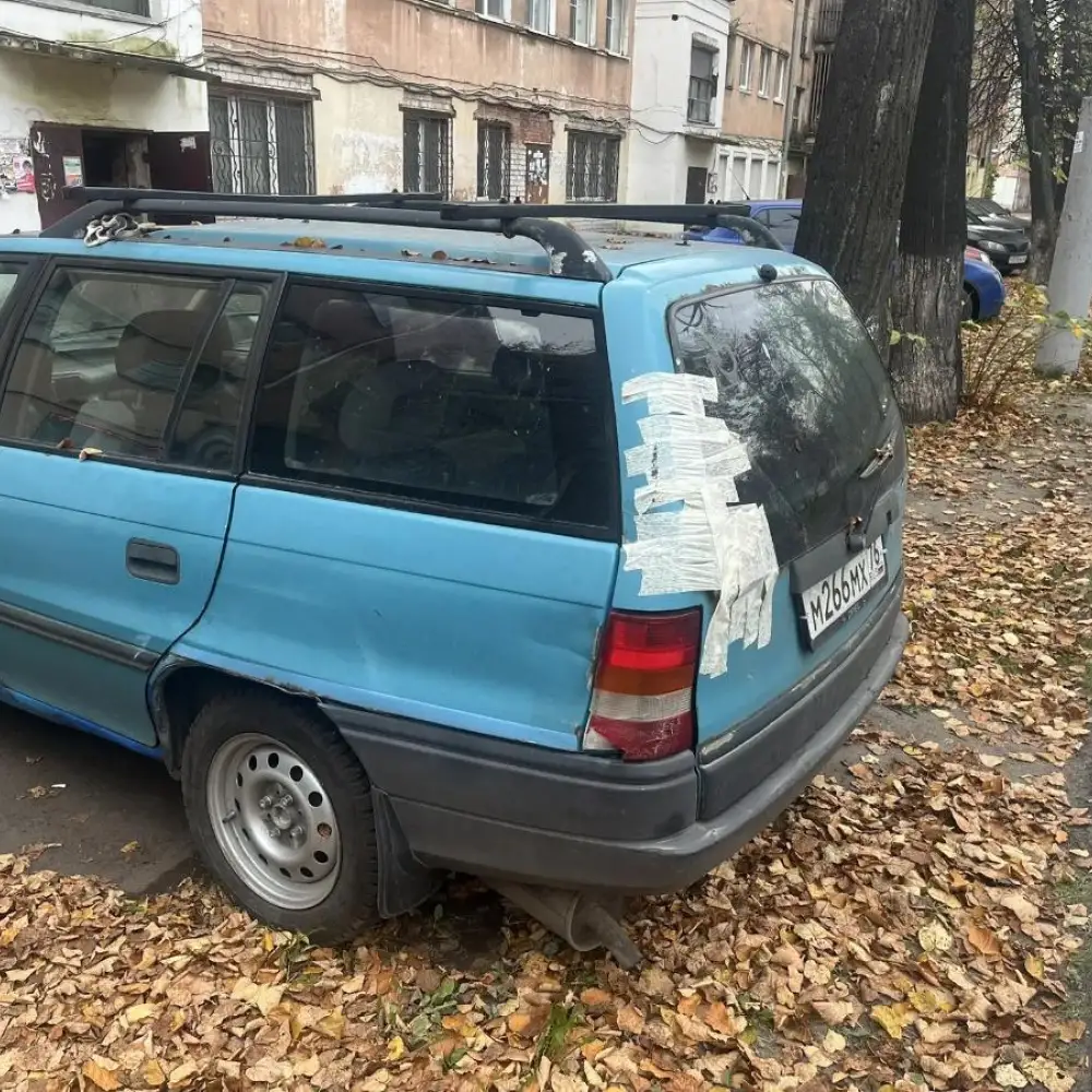 Opel Astra — фото 5 из 5