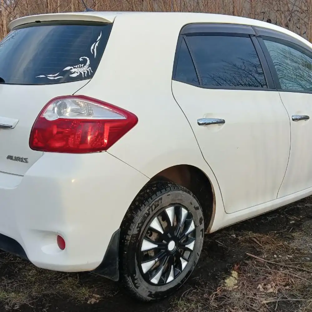 Toyota Auris — фото 5 из 6