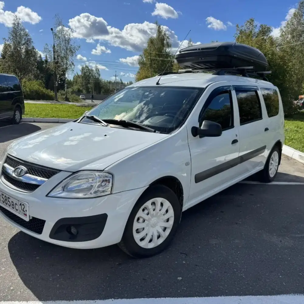 Lada Largus — фото 3 из 6