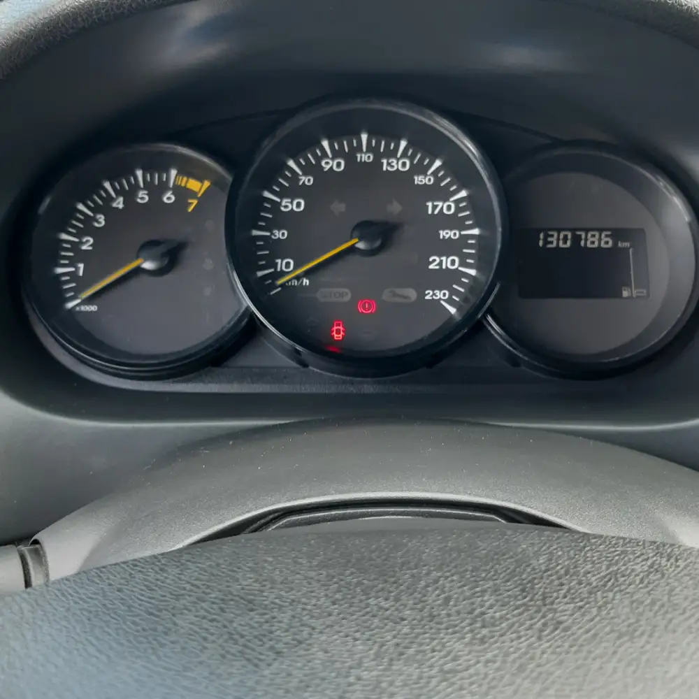 Renault Fluence — фото 5 из 6