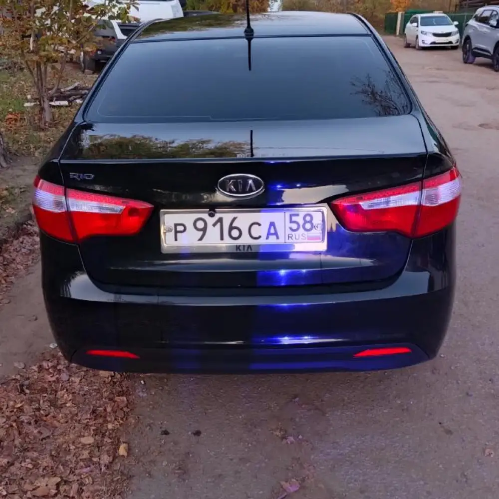 Kia Rio — фото 3 из 6