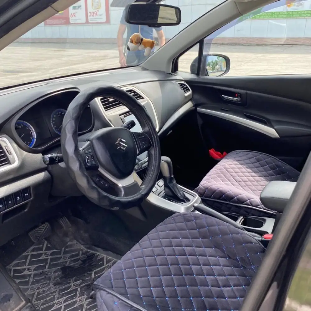 Suzuki SX4 — фото 1 из 6