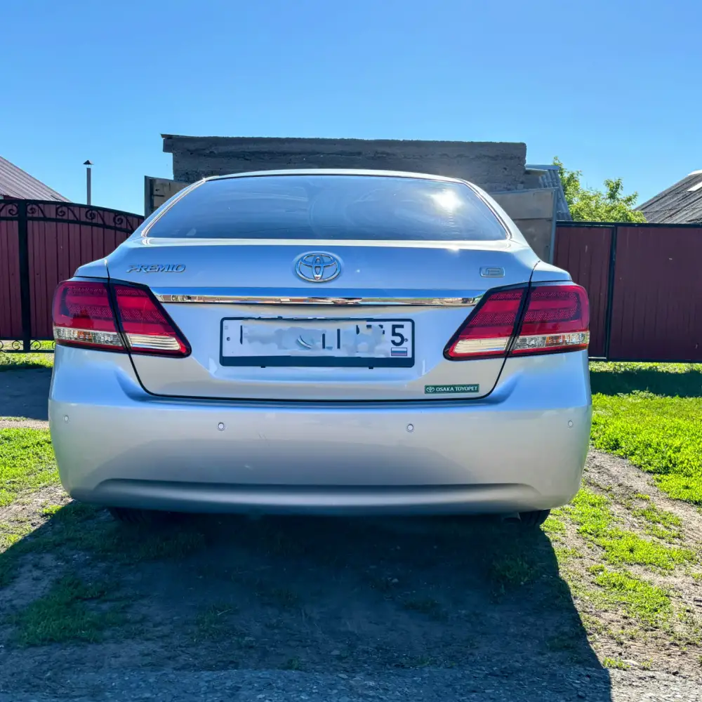 Toyota Premio — фото 4 из 6