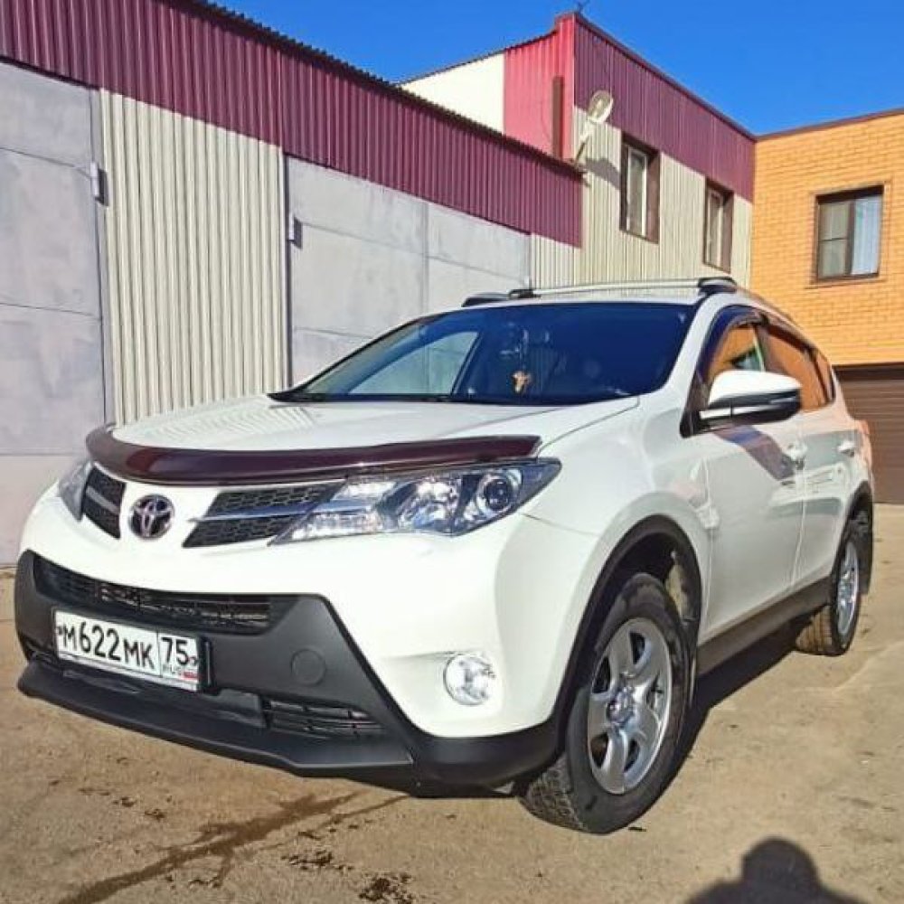 Toyota RAV4 — фото 1 из 1