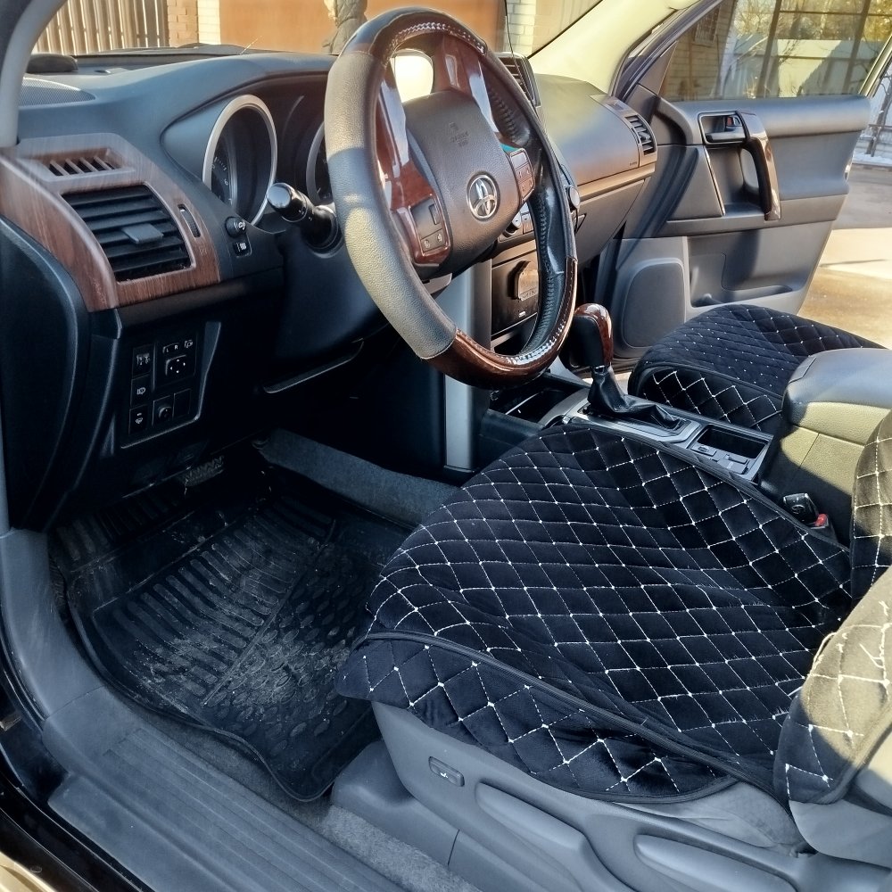 Toyota Land Cruiser Prado — фото 1 из 1