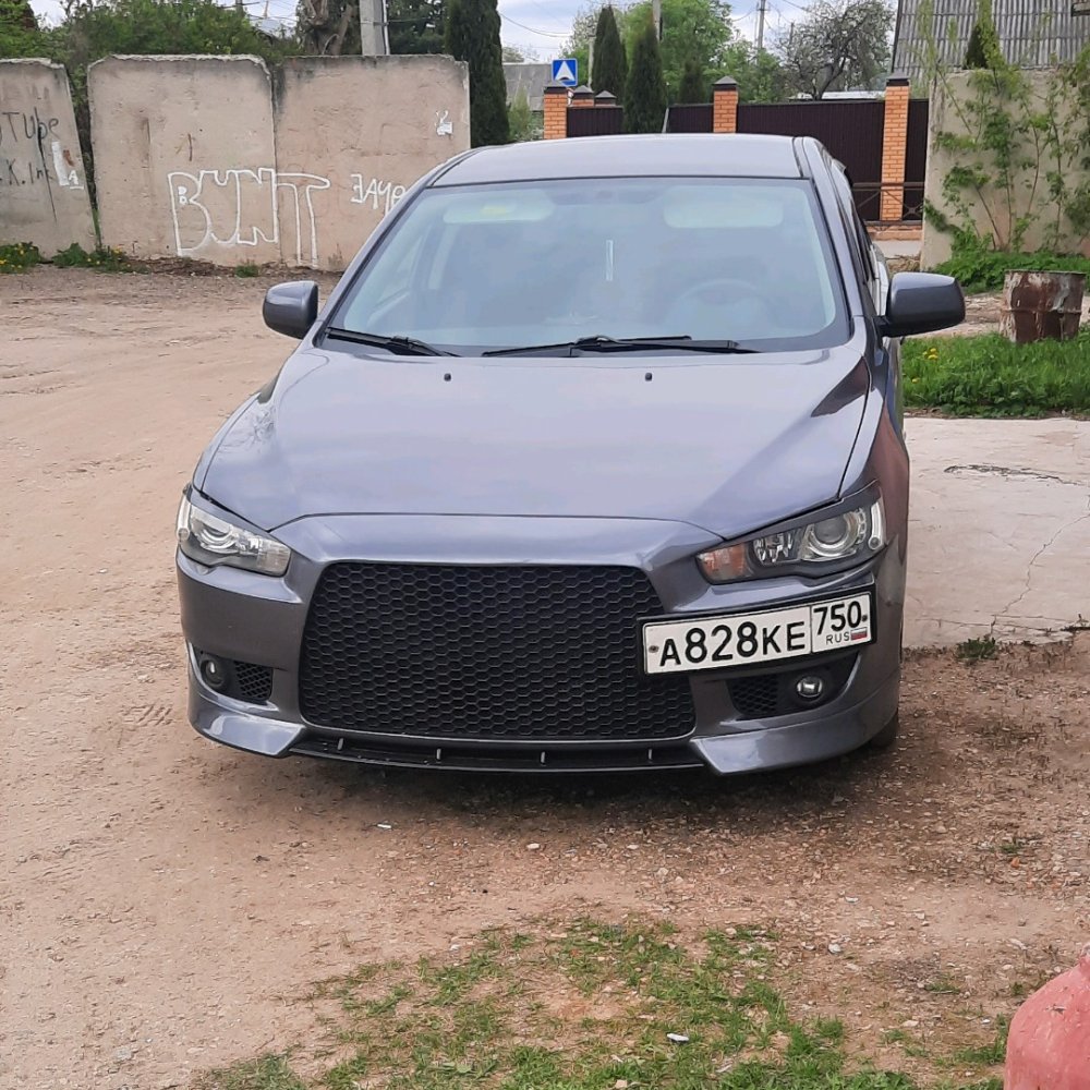 Mitsubishi Lancer — фото 1 из 1