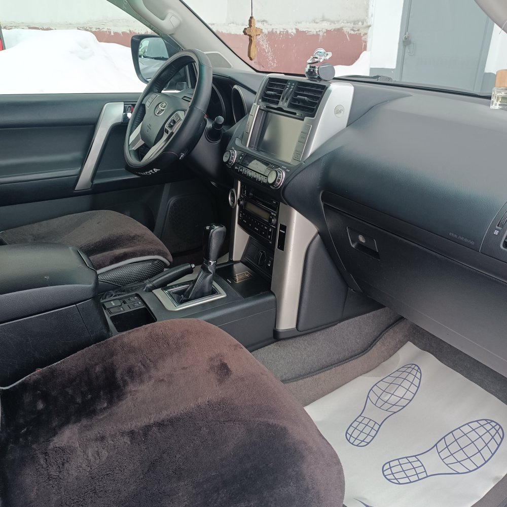 Toyota Land Cruiser Prado — фото 1 из 1
